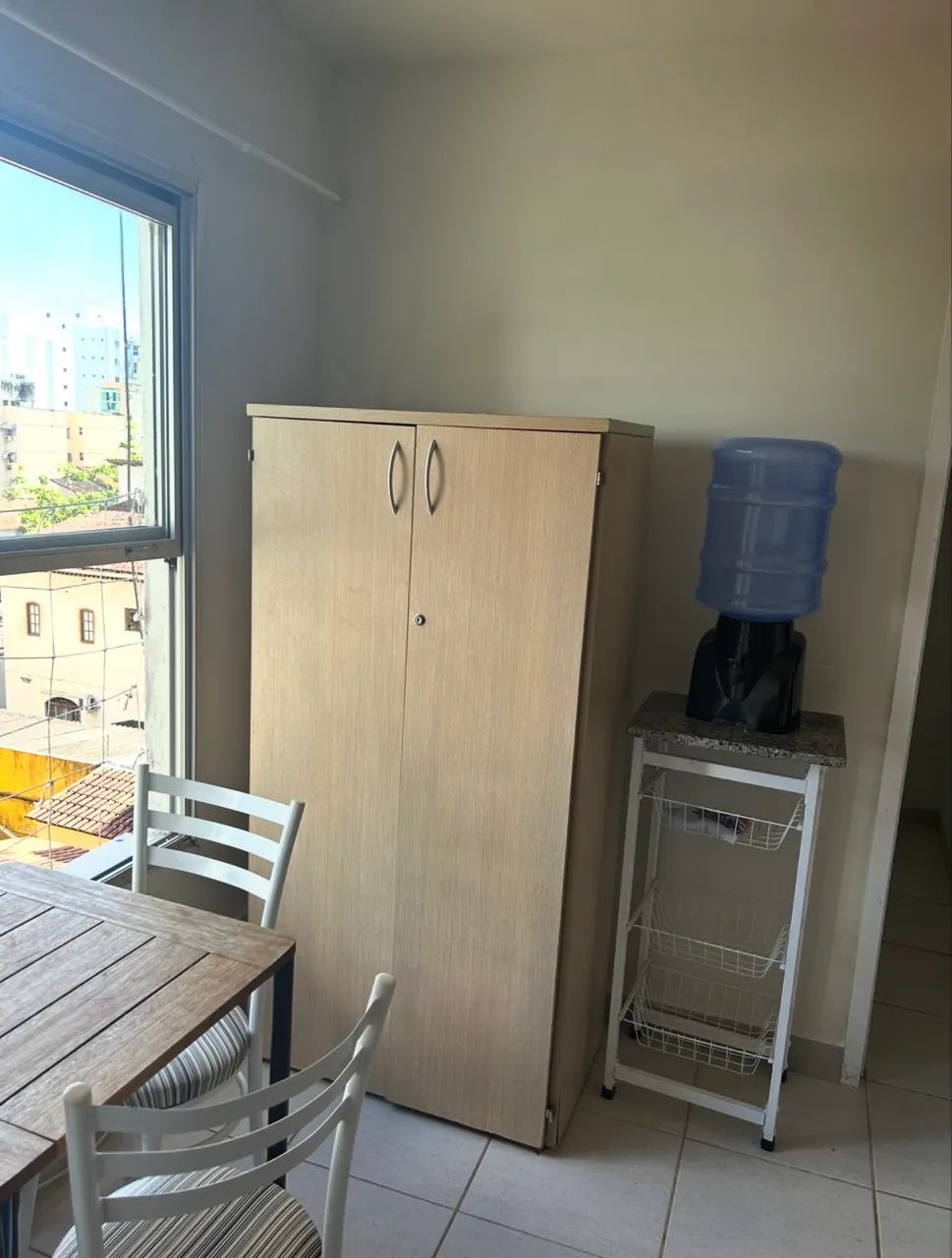 Flat Mobiliado com varanda e churrasqueira  - Foto 4
