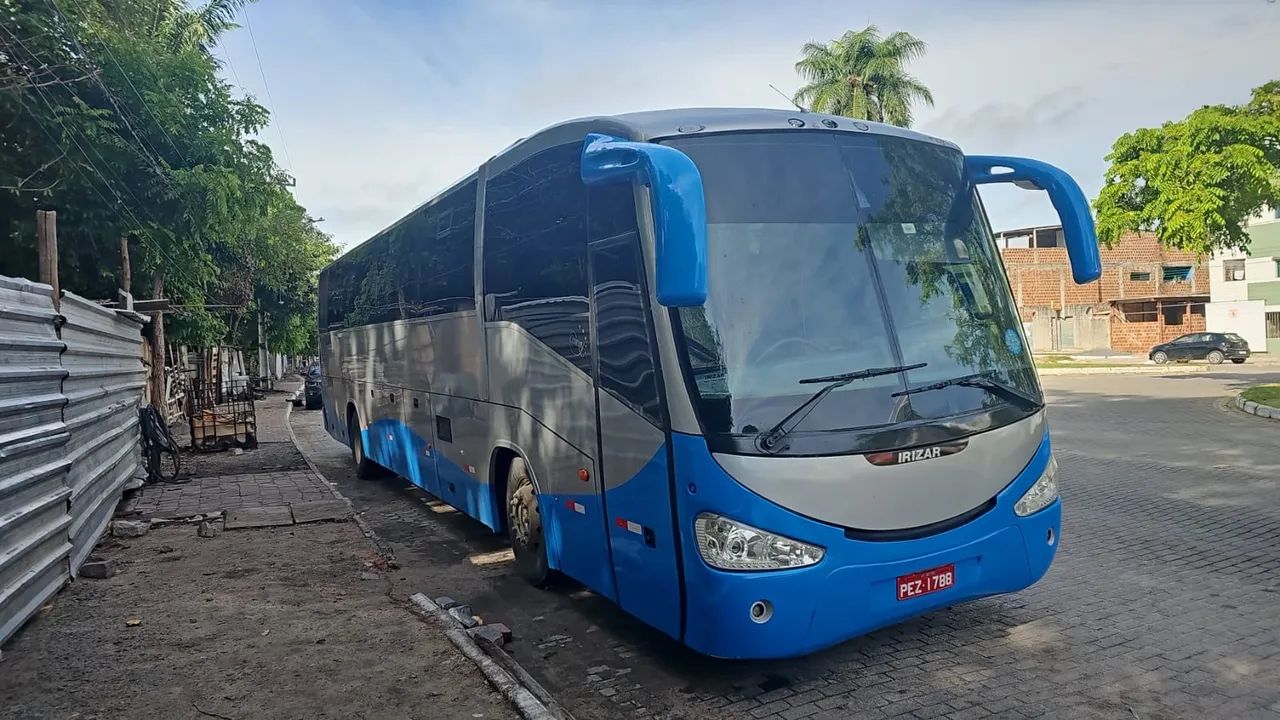 VENDE-SE ÔNIBUS IRIZAR 2010 