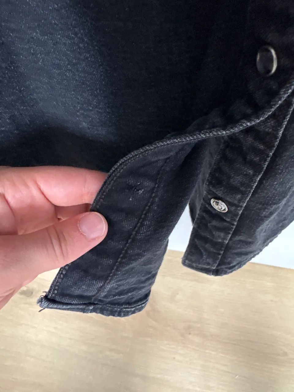Camisa Levis preta L/G - Foto 2