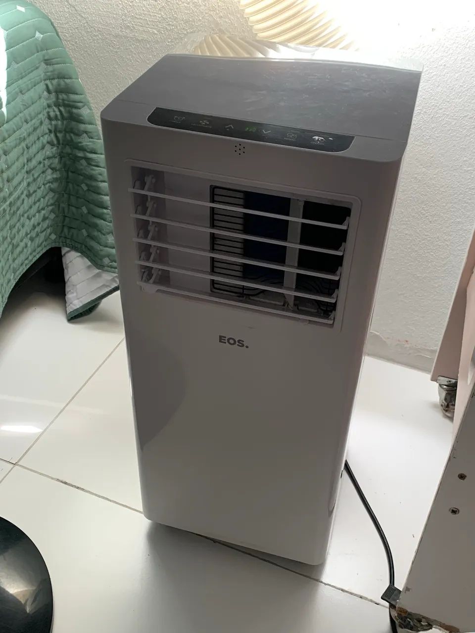 Ar condicionado portátil EOS 10.000 btus - Foto 4