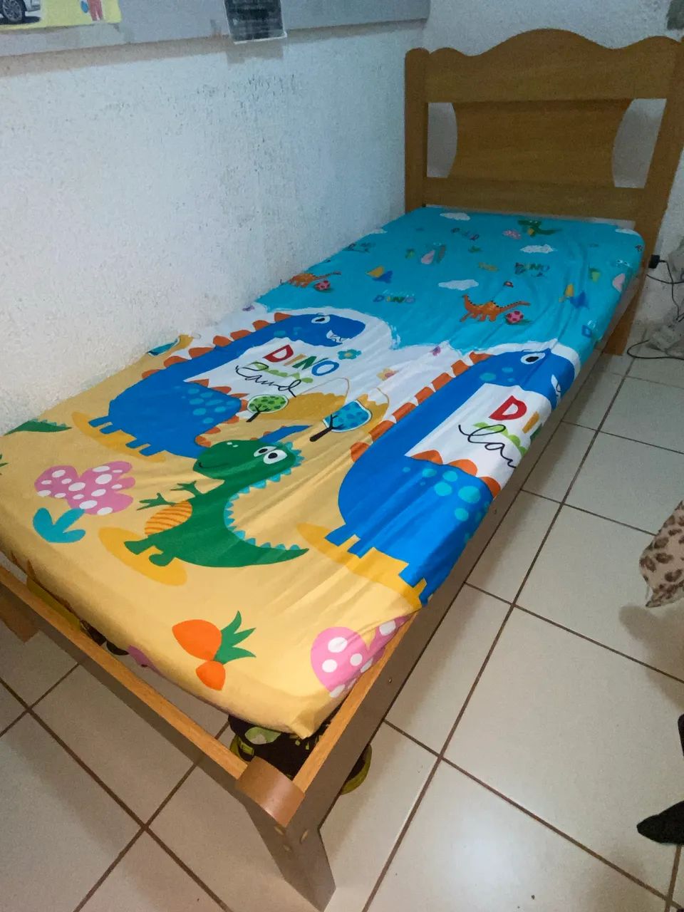 Cama + colchão 