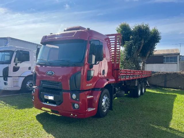 Ford Cargo 2429 2014 
