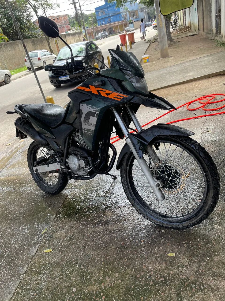 Xre 300
