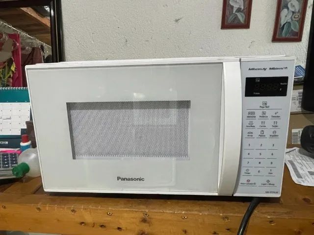 Microondas Panasonic 21L branco