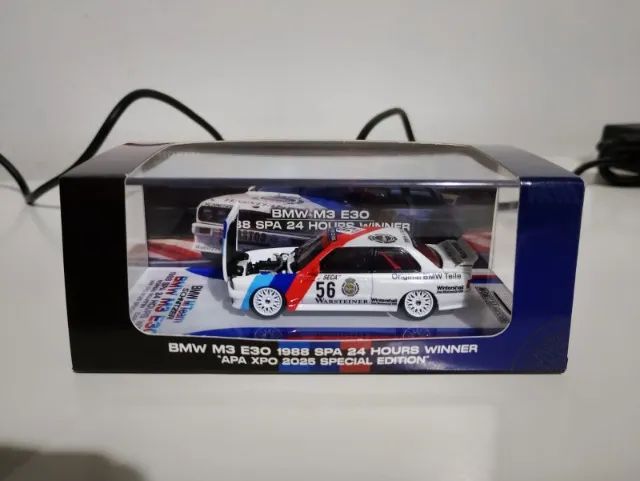 Miniatura BMW M3 E30 DTM 1/64 