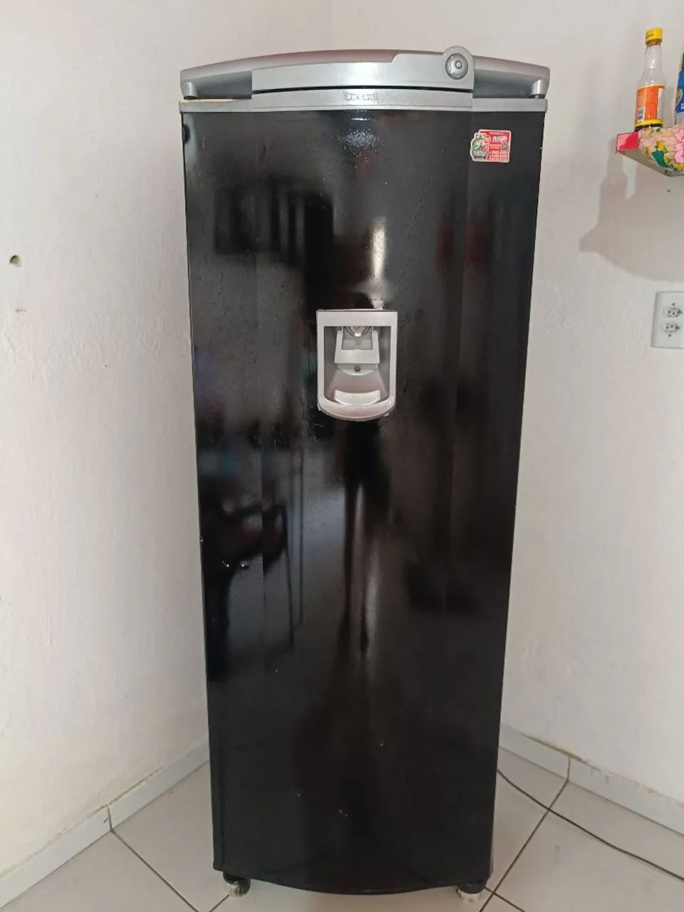 Vendo geladeira Eletrolux 