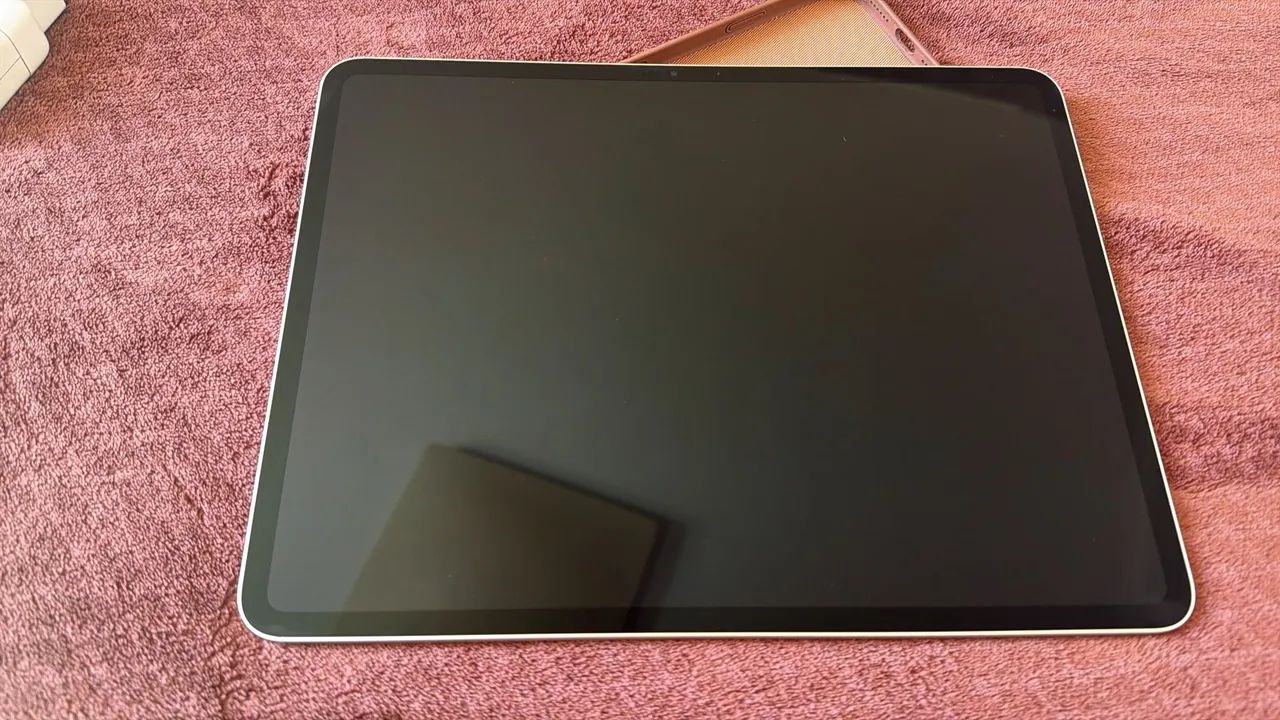 IPAD PRO 13 POLEGADAS PERSONALIZADO 256GB com vidro convencional prateado. - Foto 3