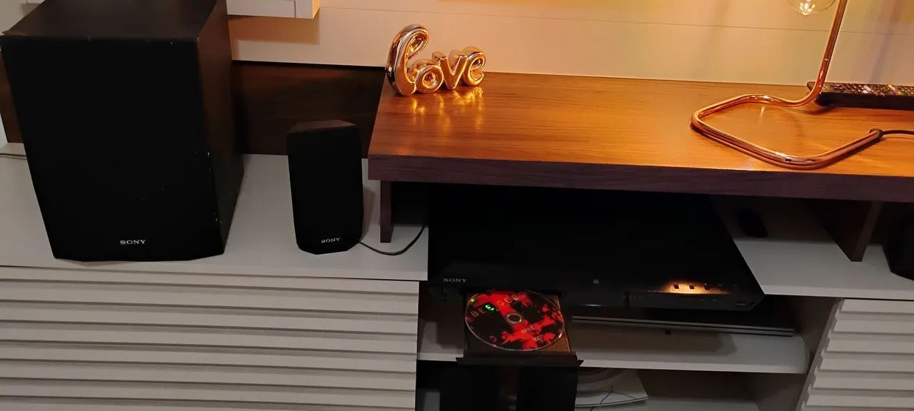 Vendo BLU-RAY DISC/DVD Home THEATRE SYSTEM BDV-E2100 Bluetooth Sonic - Foto 2