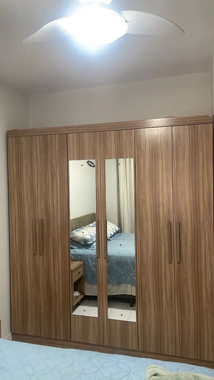 GUARDA ROUPA DE MADEIRA 