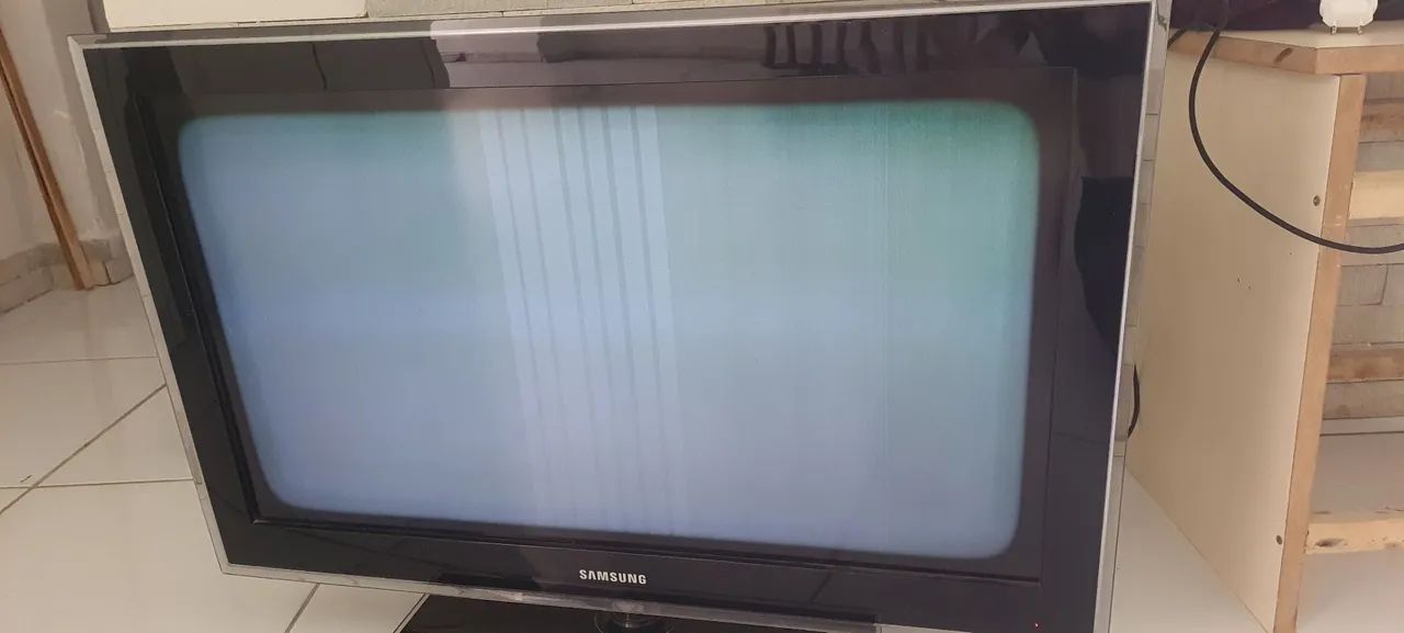Tv sansung com defeito negociável 