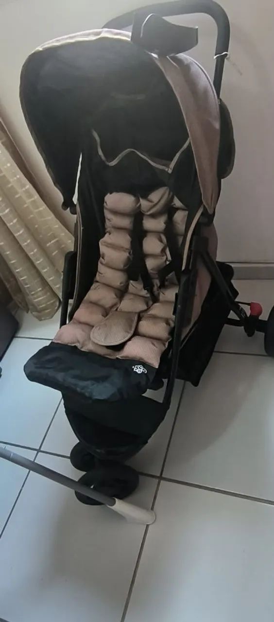 carrinho de bebê cosco