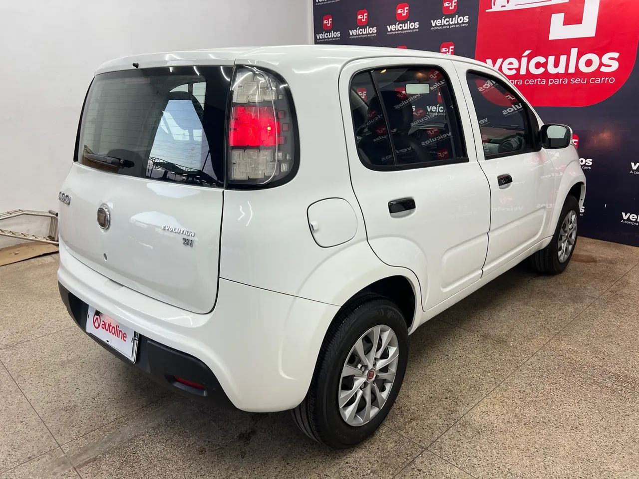 Fiat Uno Evolution 1.4 Fire Flex 8V 5P 2016 - Foto 2