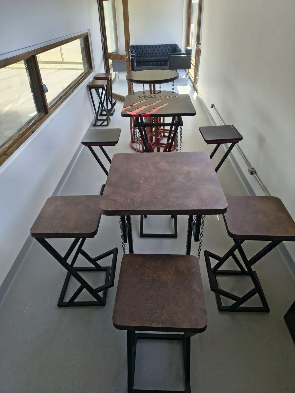 Mesa Bistrô com 3 Banquetas, peça única e exclusiva, 60x60 - Foto 5