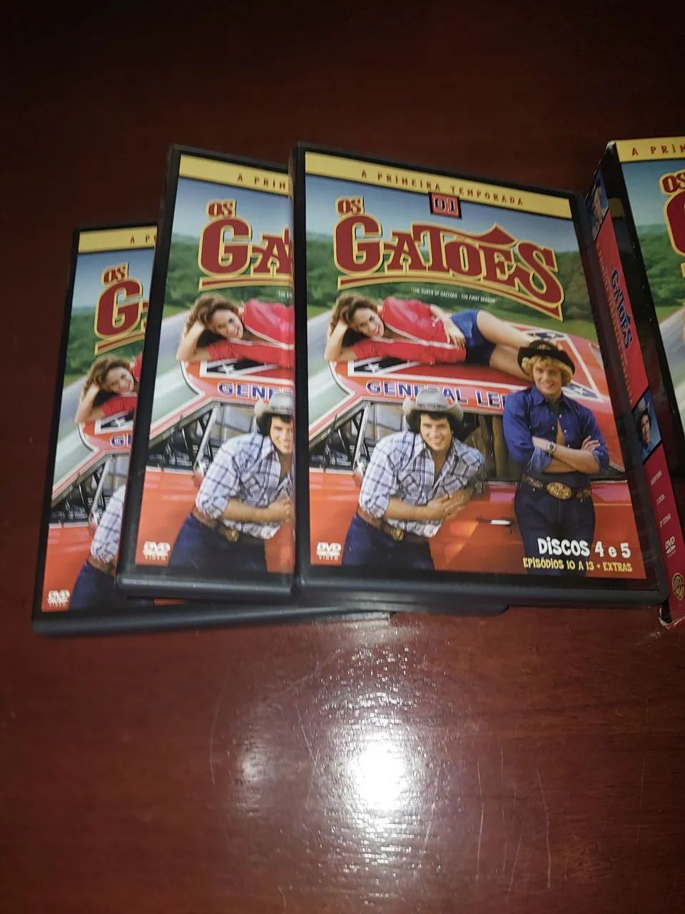  BOX DVDS OS GATÕES ( PRIMEIRA TEMPORADA) - Foto 2