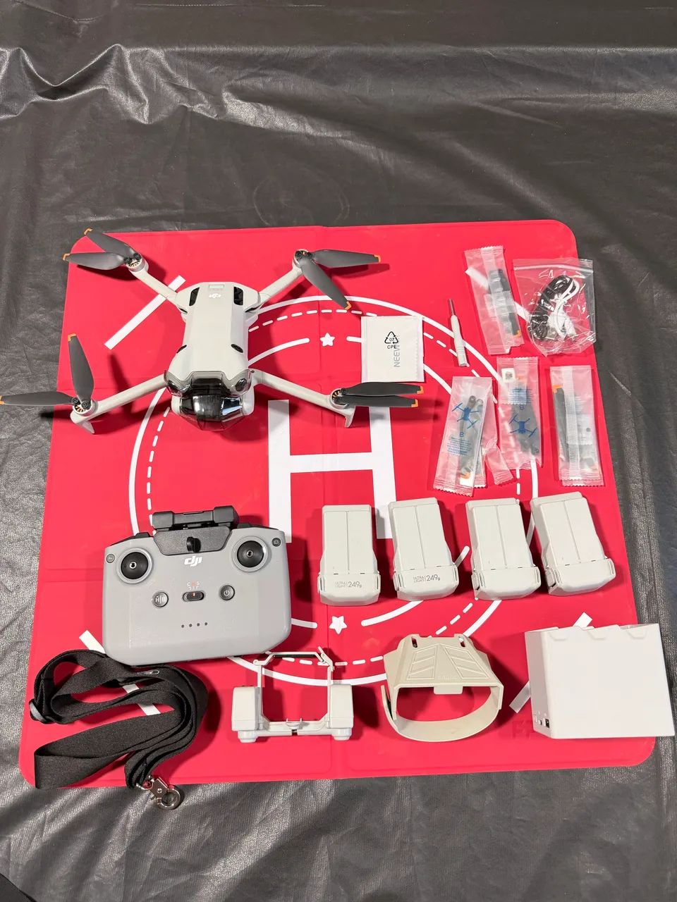 DJI Mini 4 Pro - Fly more COMBO + EXTRAS
