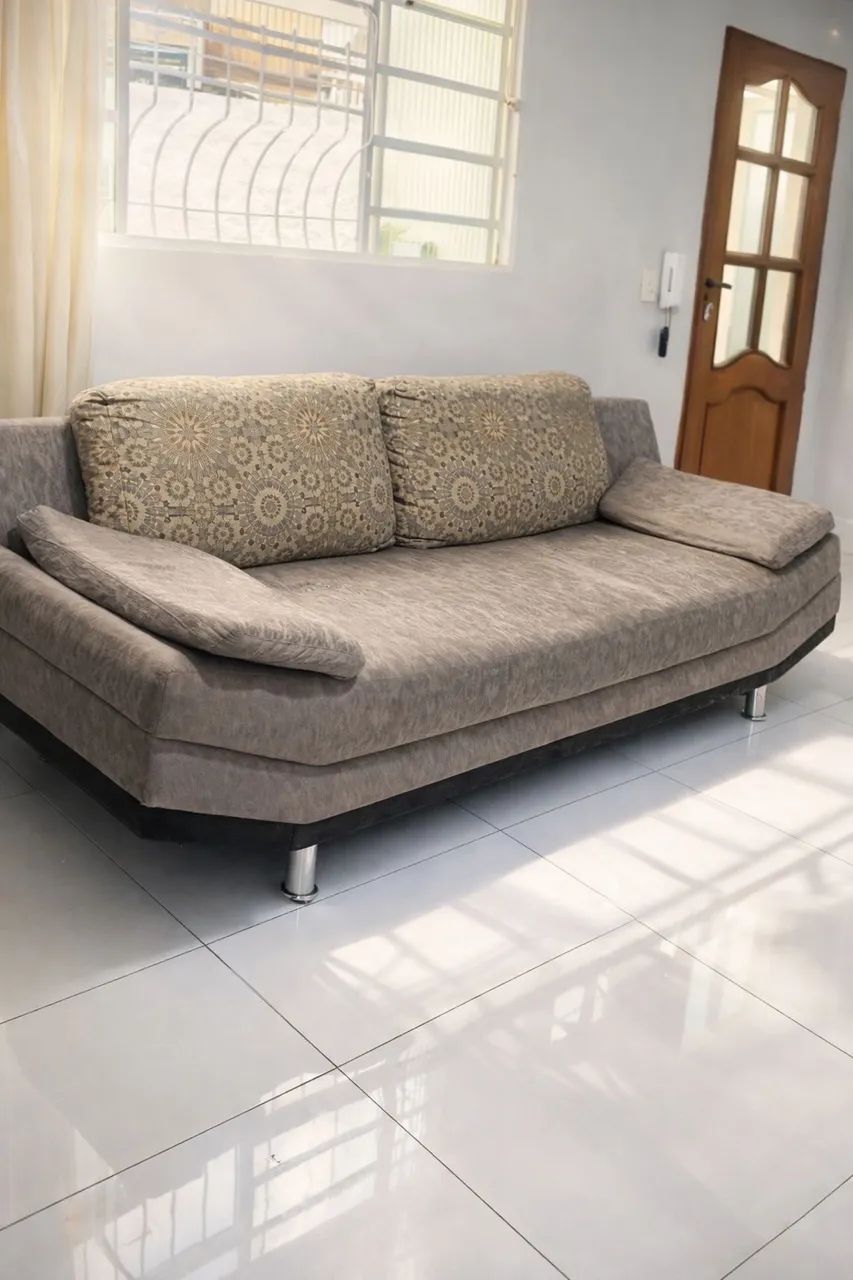 Sofá em bom uso