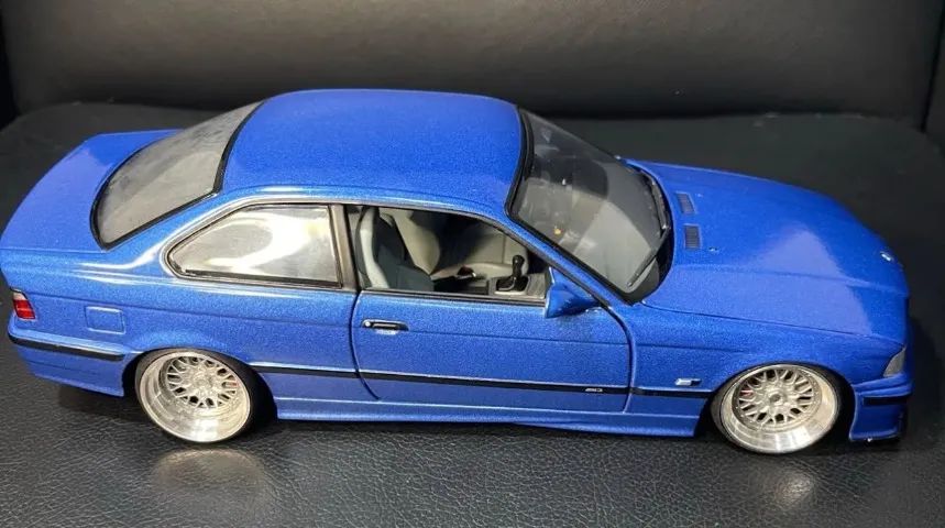 BMW M3 Coupe UT escala 1:18 - Foto 3