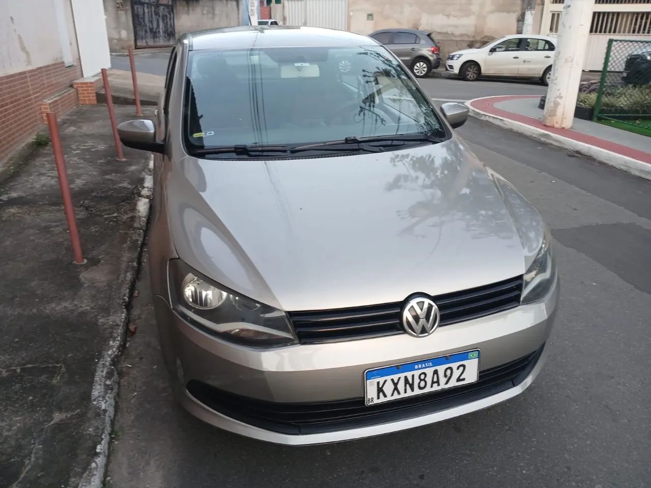 Volkswagen Voyage COMF/HIGHLI. 1.6 T.FLEX 8V 4P 2014