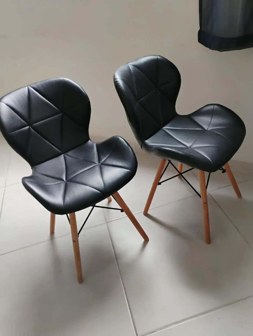 Vendo Kit 2 Cadeiras Charles Eames Eiffel Slim Wood Estofada - Foto 2