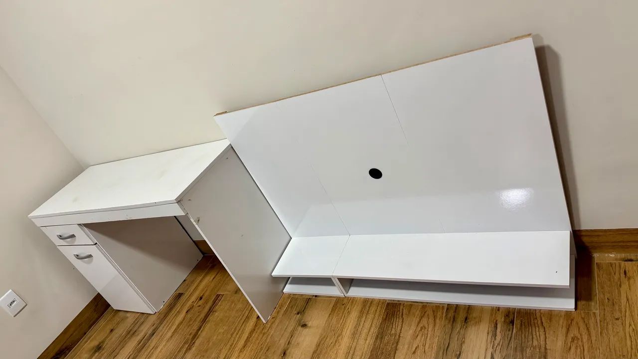 Escrivaninha e Painel de TV - Foto 2