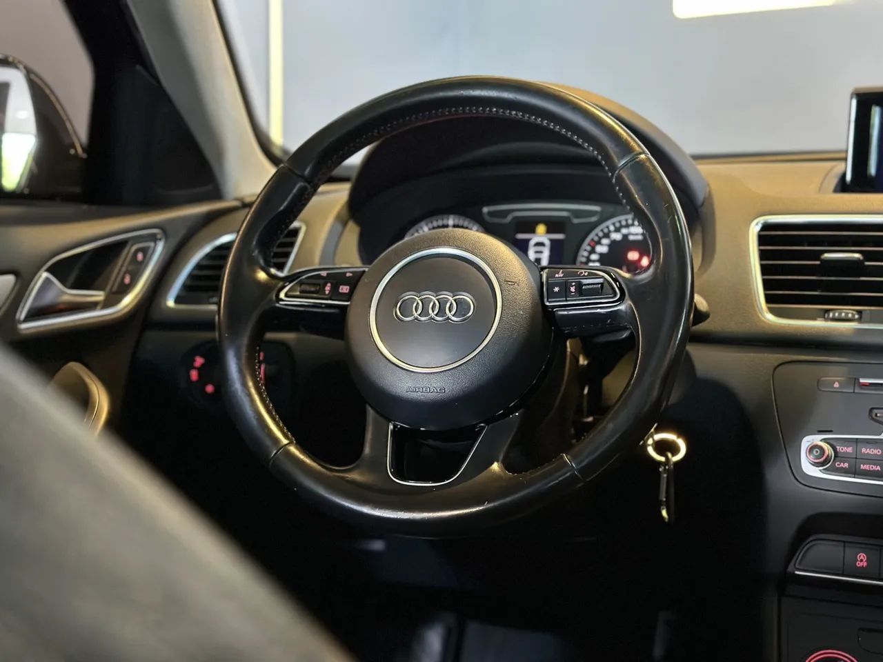 Audi Q3 1.4 TFSI/TFSI Flex S-tronic 5p, foto 12 de 12