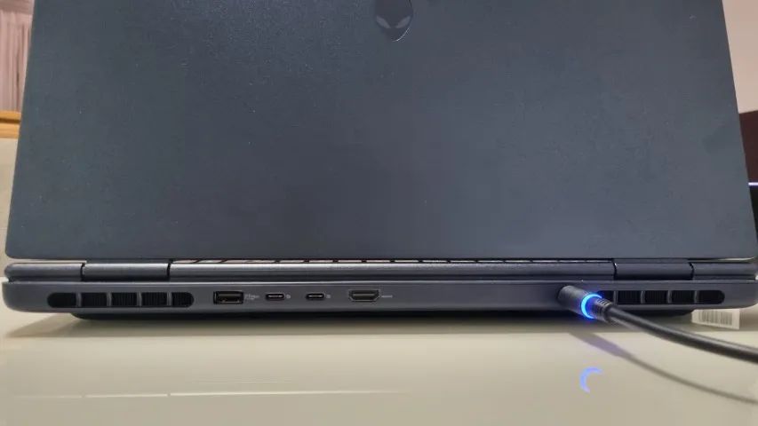 Notebook Alienware 16 AC16250 - Core i7, 32Gb, SSD 512 e RTX 3050 (na garantia de fábrica) - Foto 5