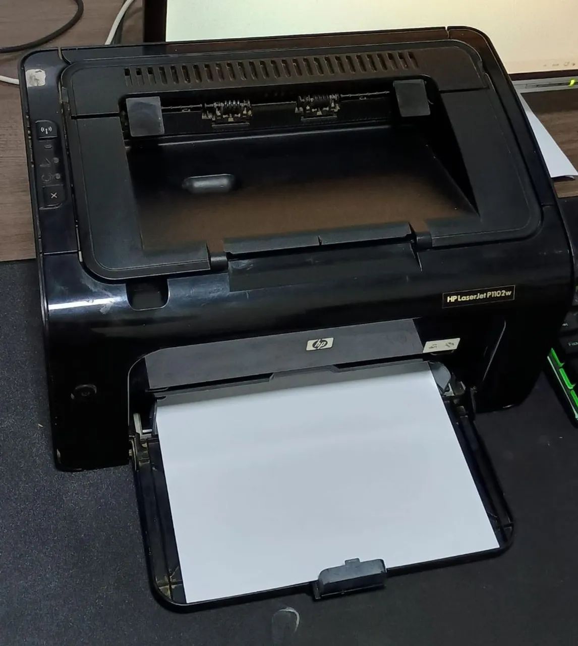 Impressora HP LaserJet P1102w