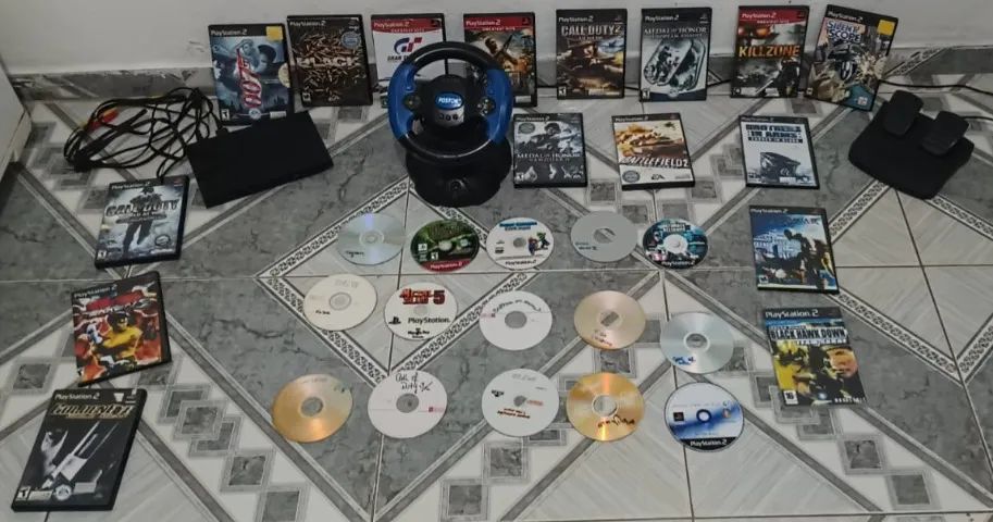 PlayStation 2 Slim + Volante + Jogos - R$ 500 (Leia)