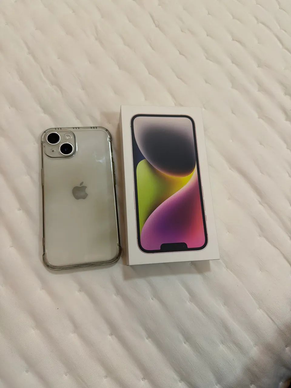 IPhone 14 muito conservado