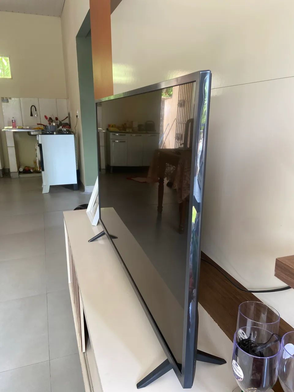 TV LG 43" Smart muito conservada - Foto 3