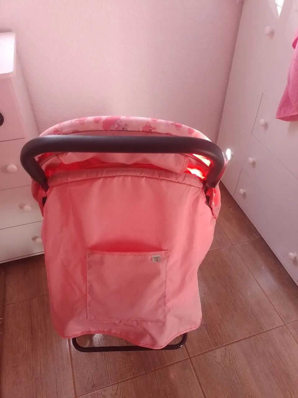 Carrinho de bebê menina  - Foto 3