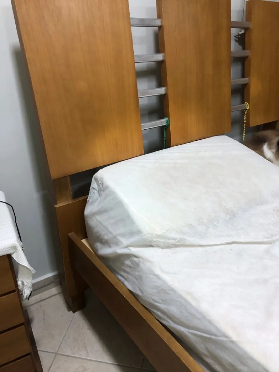 Cama de casal em madeira  - Foto 3