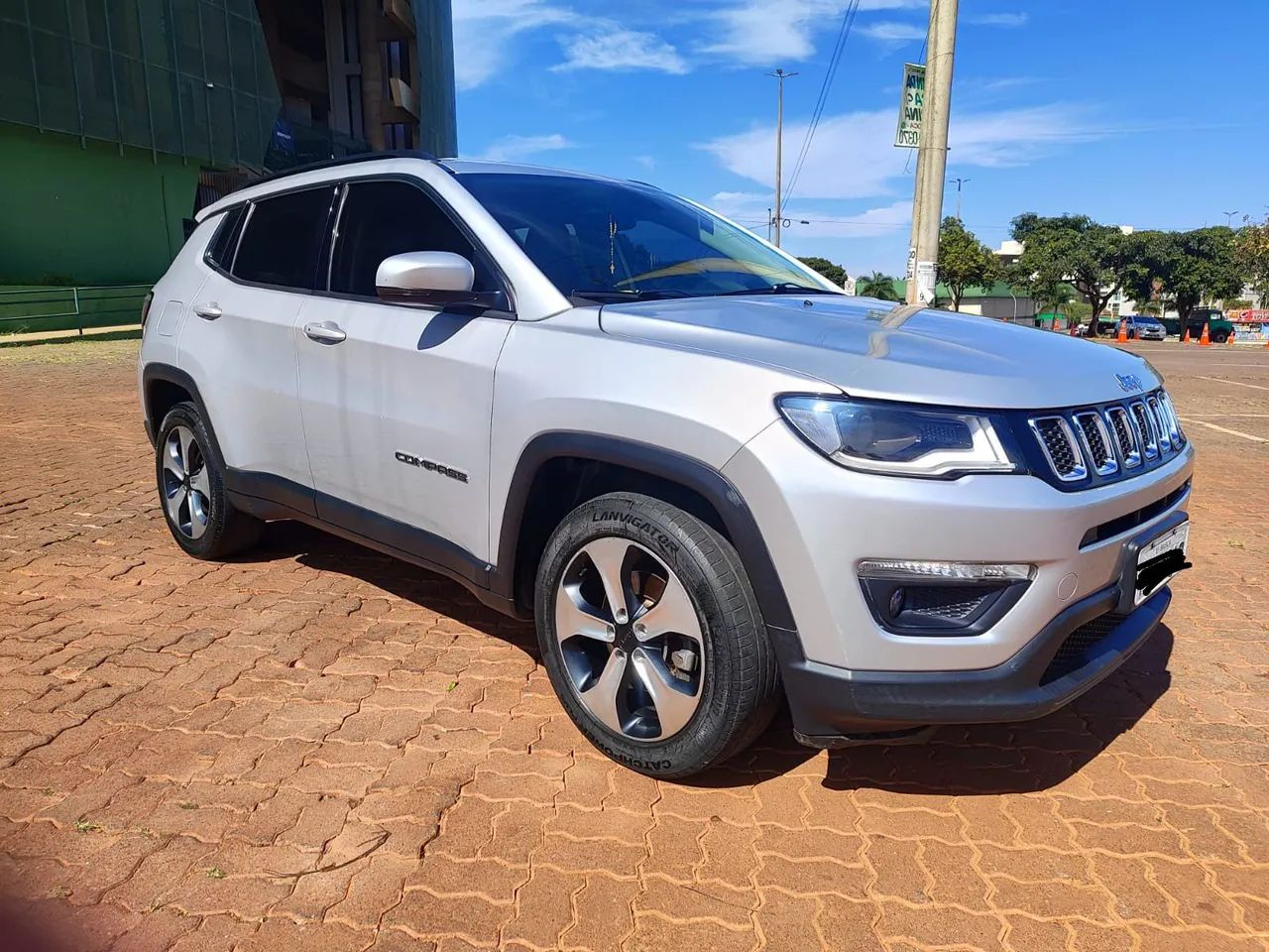 Jeep Compass COMPASS LONGITUDE 2.0 4x2 Flex 16V Aut. 2017