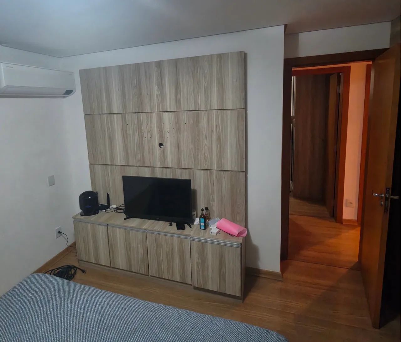 Painel de TV com Rack 