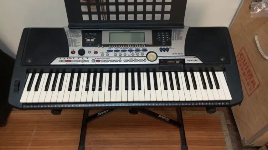 Teclado Yamaha PSR 550 - Instrumentos musicais - Centro, Curitiba