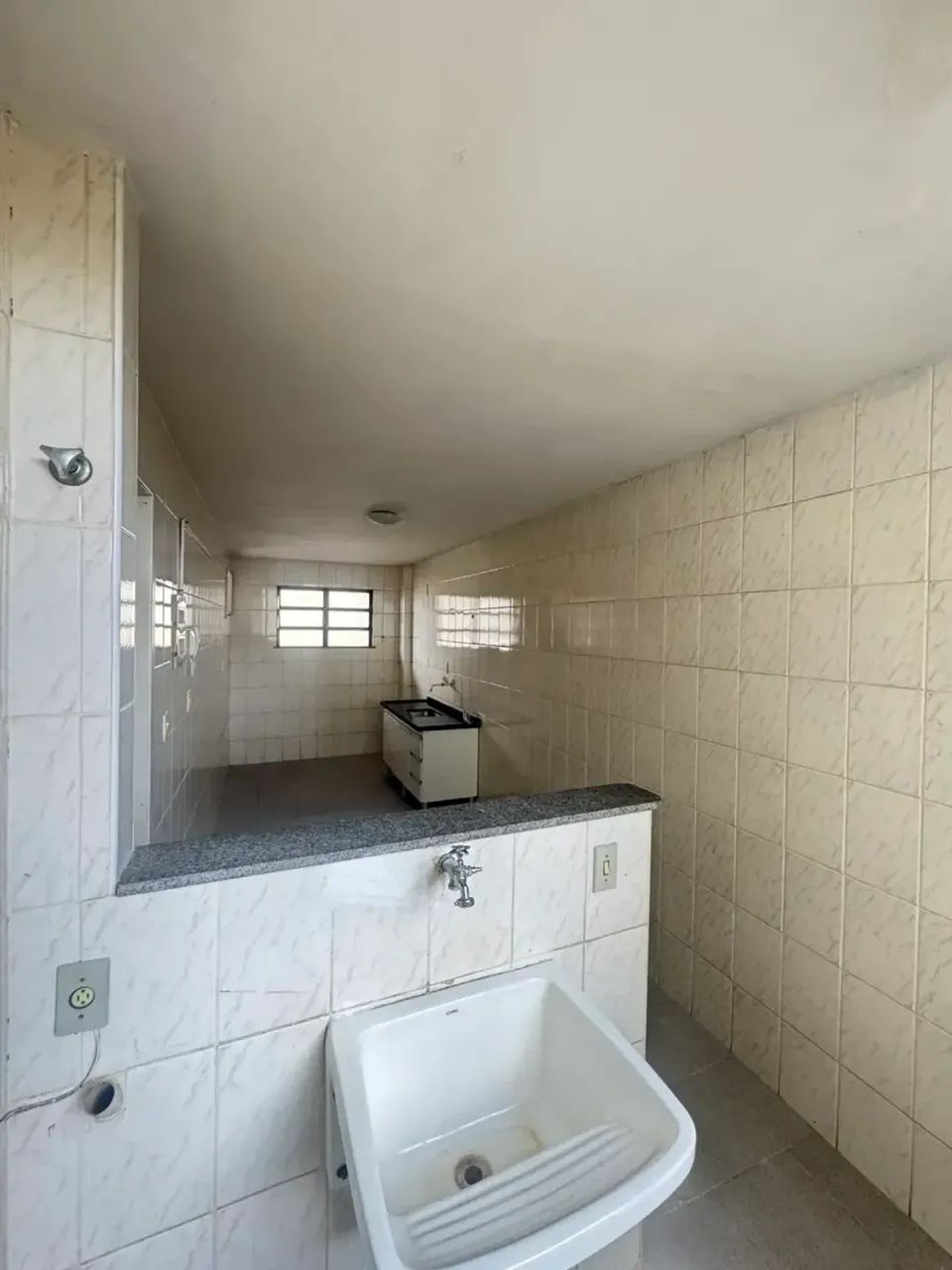 Vendo Apartamento no Centro de Macaé com elevador - Foto 3