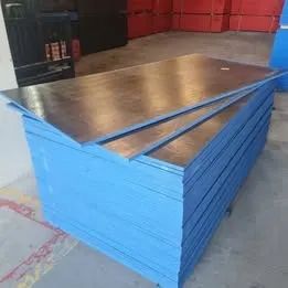 Madeirite Plastificado - *