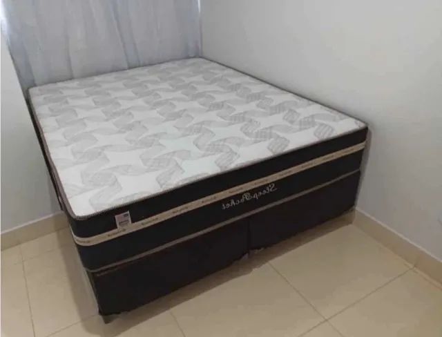 Cama box com molas apart
