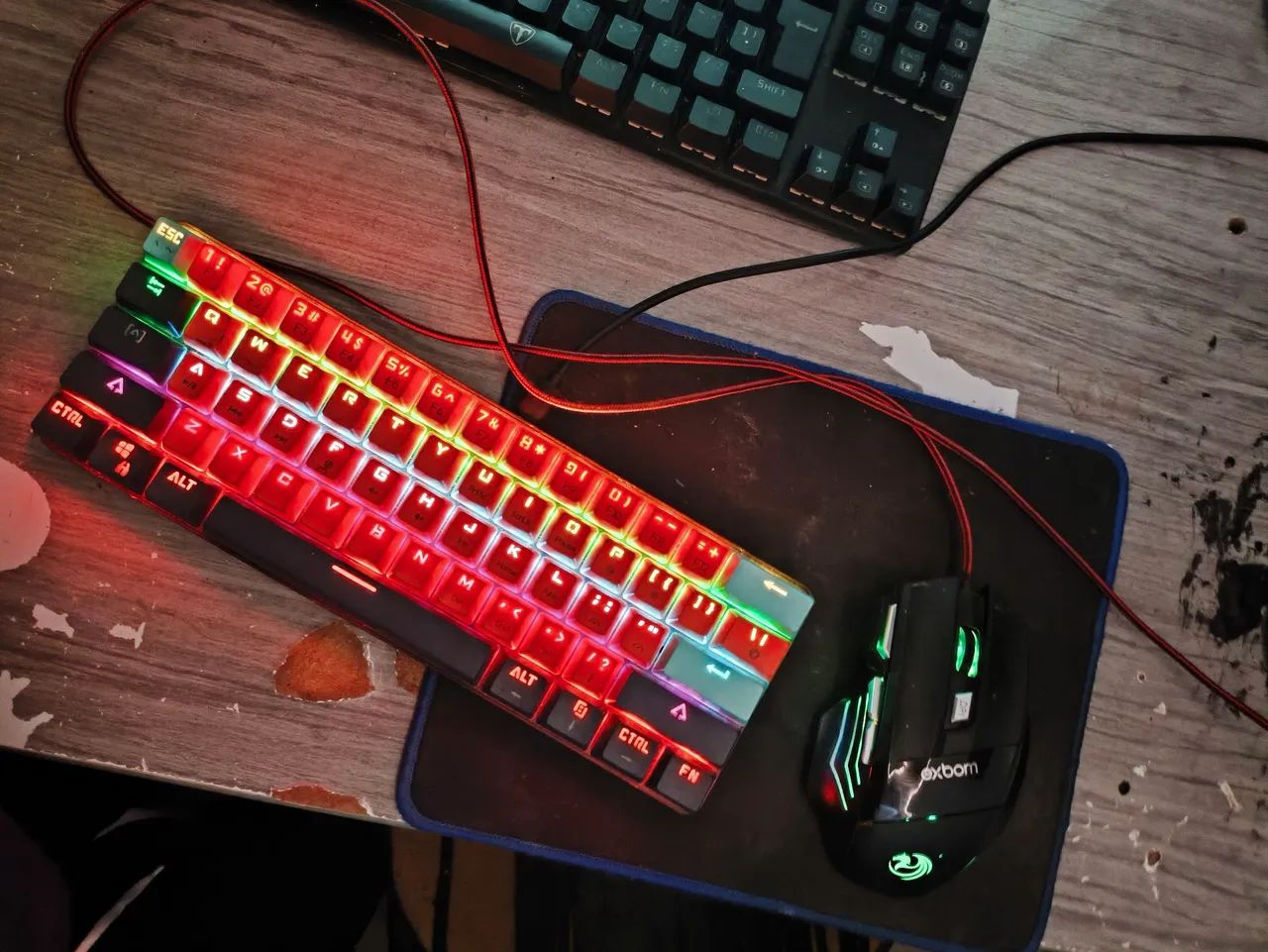 Teclado e mouse gamer pra vender