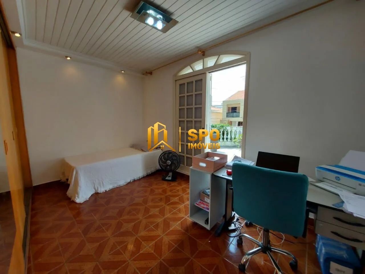 Casa Ampla à Venda com 4 Dormitórios, Lavabo, 2 Vagas e Lavanderia Espaçosa - Foto 8