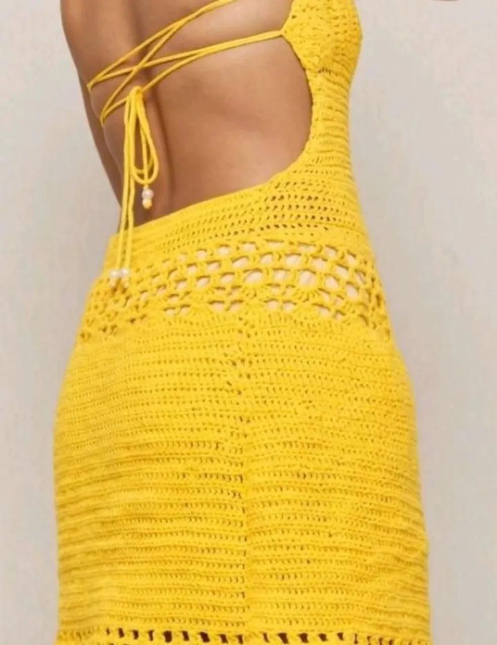 Vestido de crochê amarelo solar Tam P - Foto 2