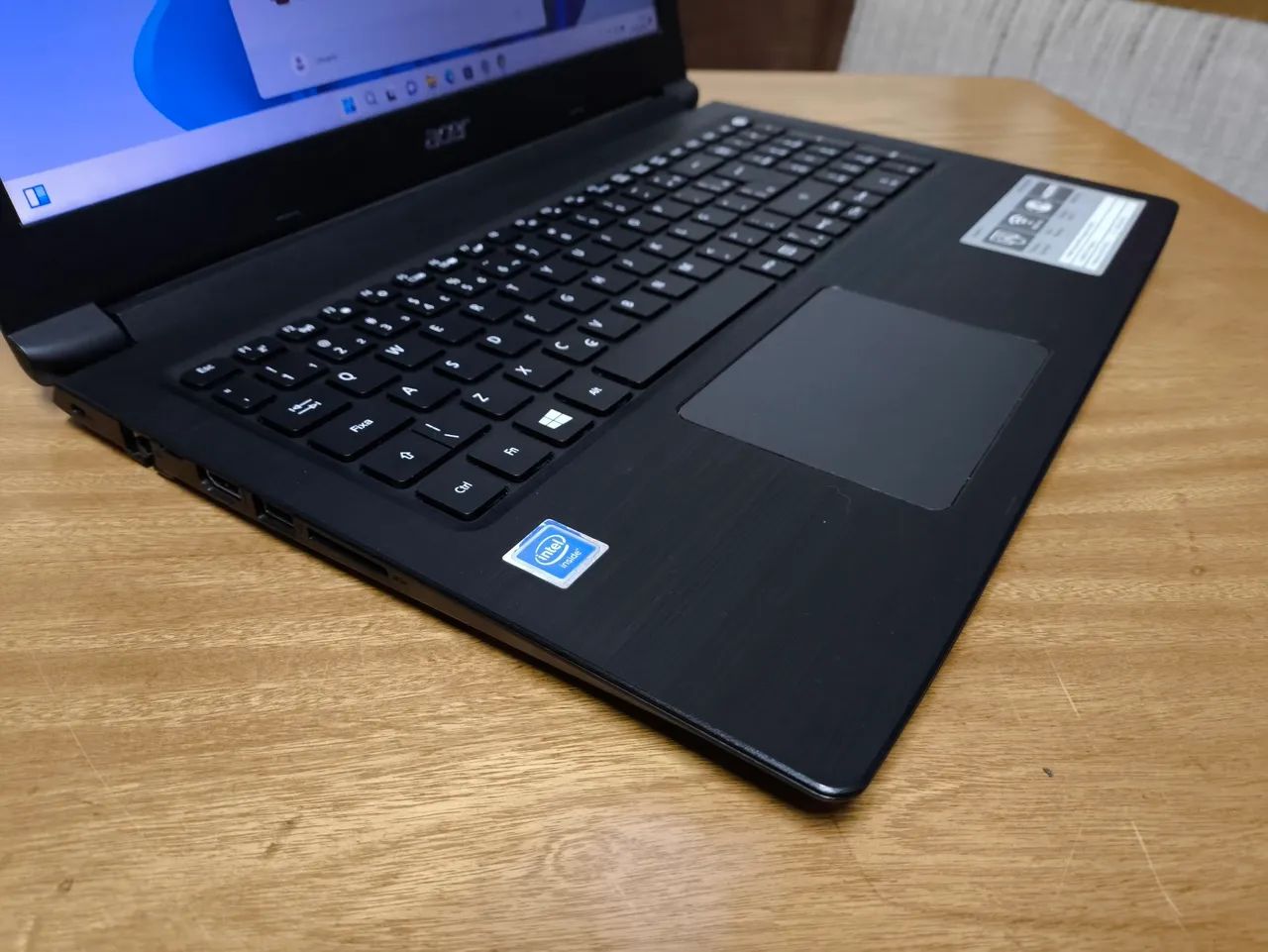 Notebook Acer com SSD, 4 GB de RAM, tela de 15.6 polegadas, Windows 11 - Foto 4
