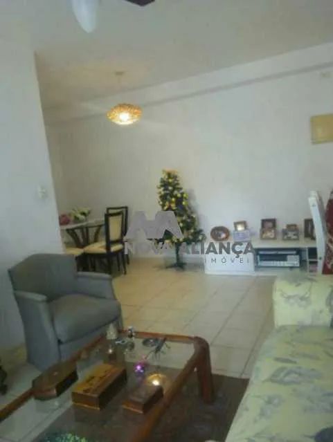 Apartamento - / Residencial / Centro