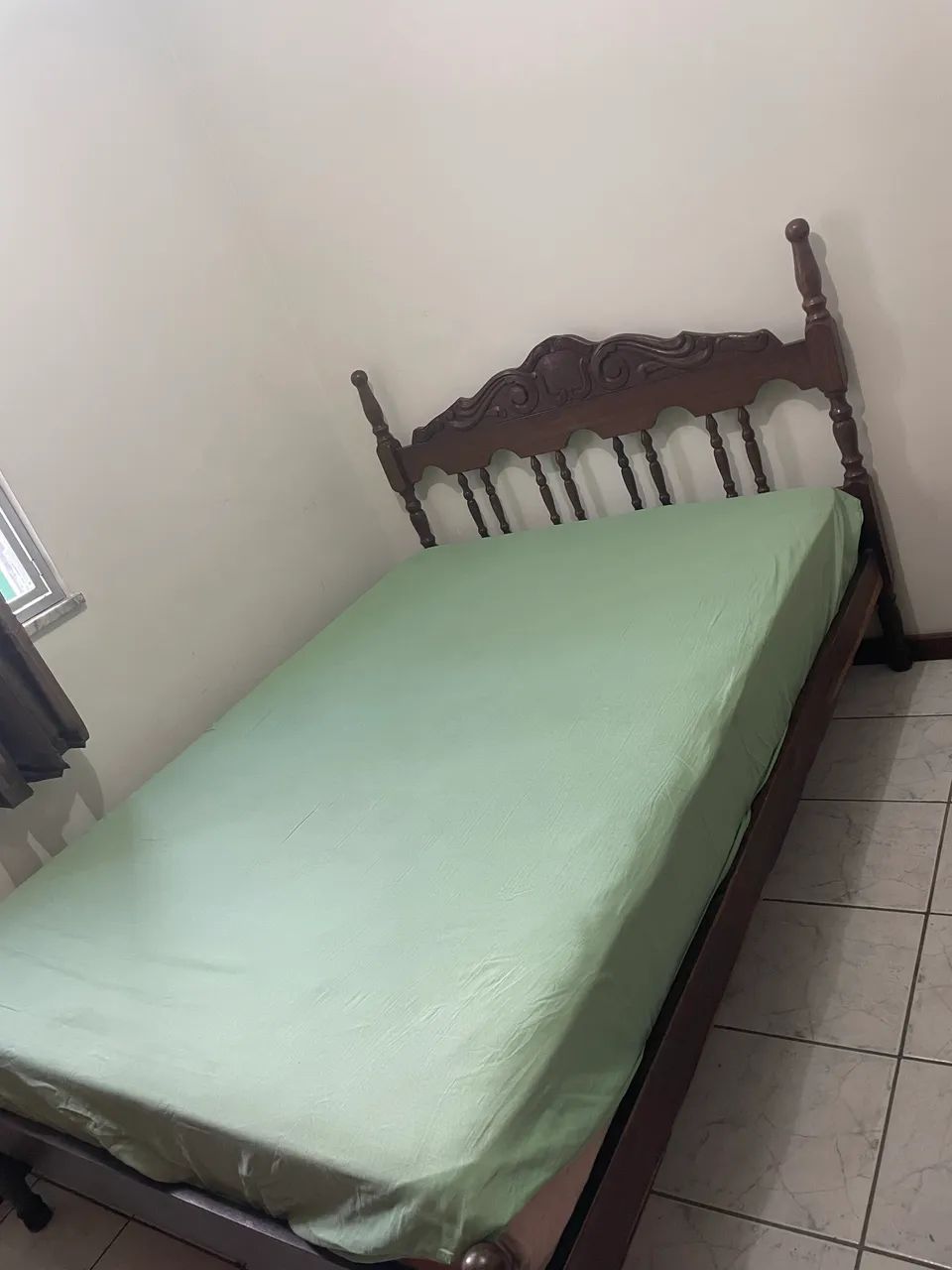 Cama com colchão 