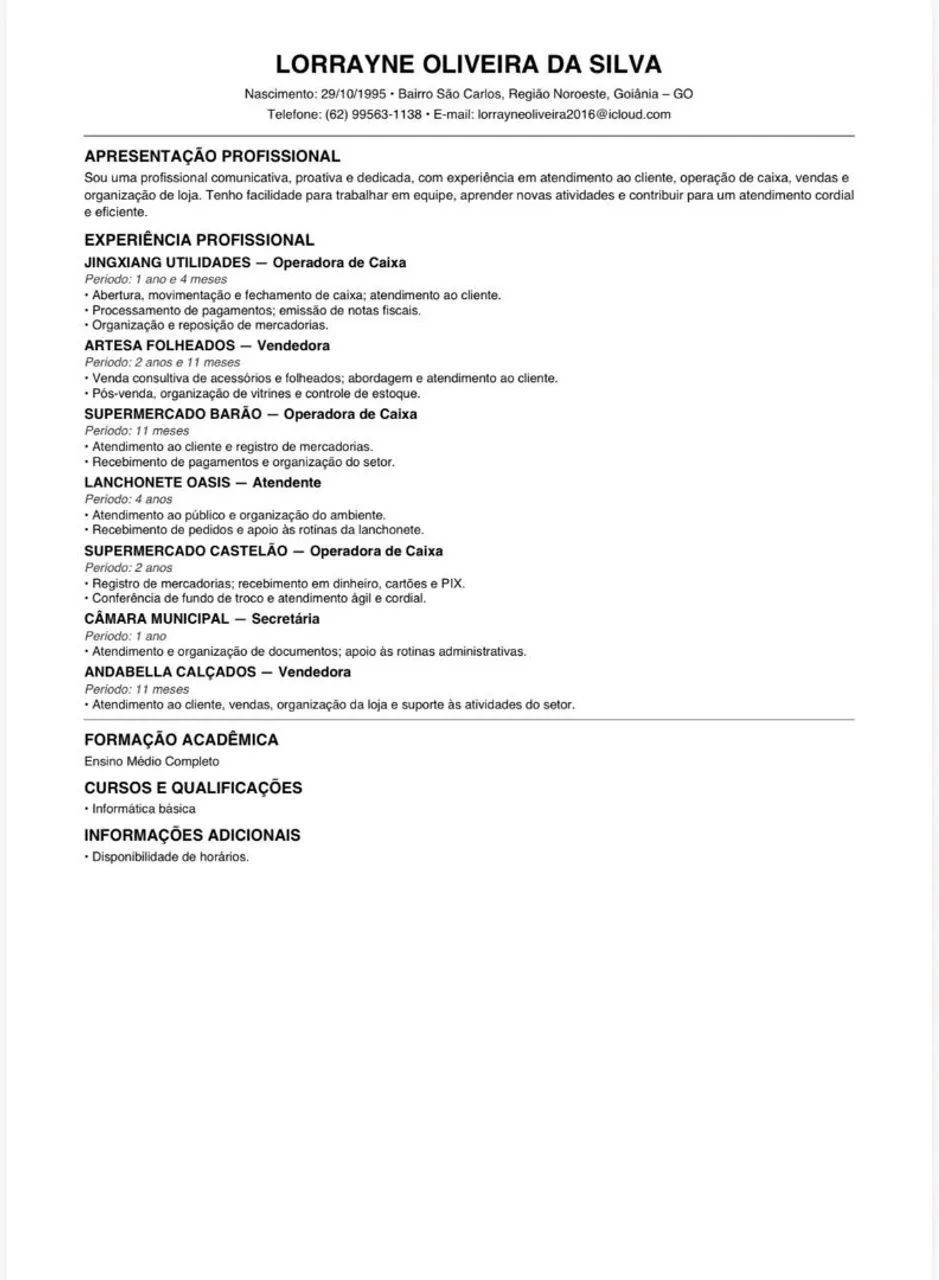 Vendedora/operadora de caixa disponível. 