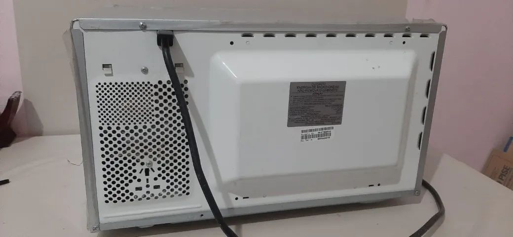 Microondas Panasonic 25L 110V - NN-ST364MRUN  - Foto 3
