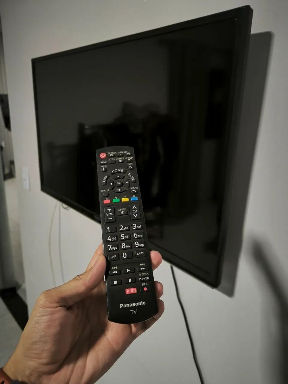Tv Panasonic 42 polegadas ( Não e smart)  - Foto 2