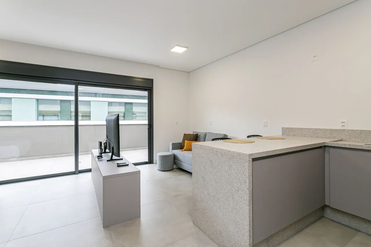 Apartamento cobertura mobiliado no bairro Saco Grande.