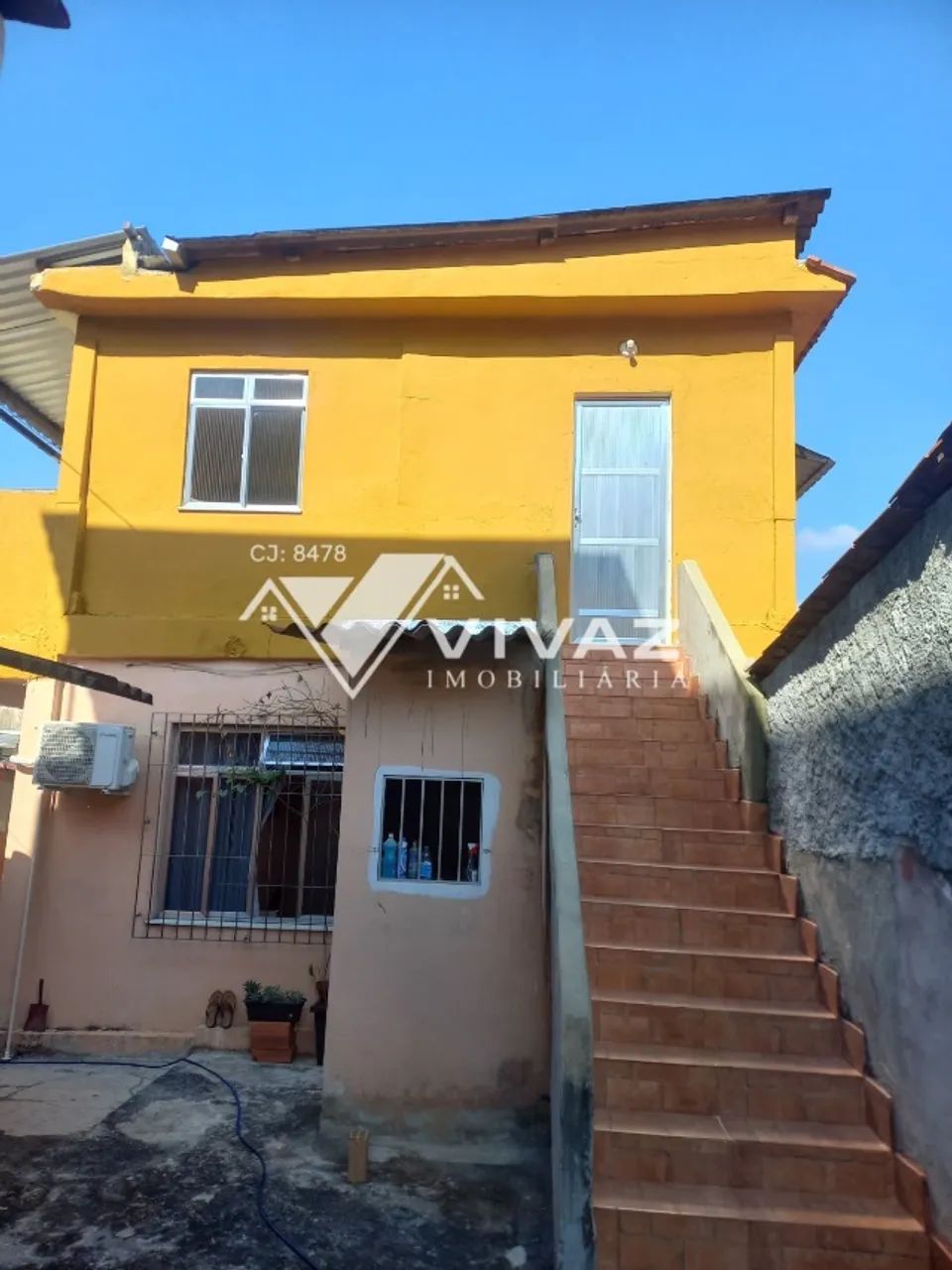 Ótima Casa de vila com 02 Quartos em Cavalcanti