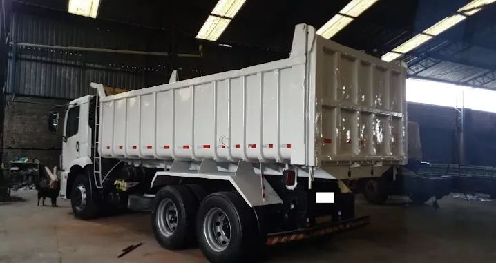 Volkswagen 24280  Caçamba 2016.  - Foto 4